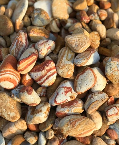 DOLOMİT TAŞI SARI ÇİZGİLİ 4-6 cm 5 KG DOĞAL DEKORASYON TAŞI